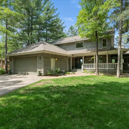 Crosslake House on Whitefish Chain w/3 King Beds, Dock, LilyPad, Sup