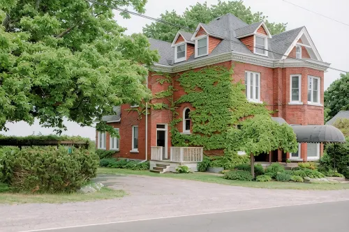 Bayview House at Lake on the Mountain - Boutique