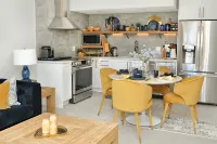 Bright and sunny 1-bdr guest suite in South Calgary -  Appartamenti vacanze