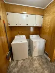 Cozy Home Across From Holt Arena and ISU Campus! - 3 ดาว