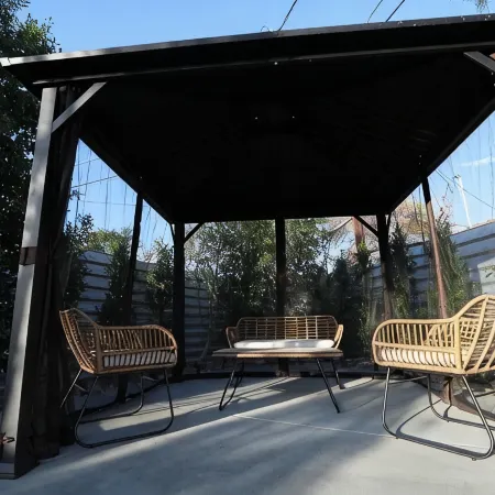 Ultra Private Newly Remodeled House with a Brand New Pool/Spa