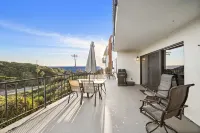 Beautiful San Clemente Beach Condo, Walking to the Sand - 4 tähden