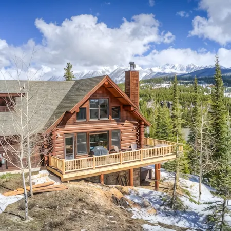 5 Bedroom Ski In/Out Powder Ridge Cabin