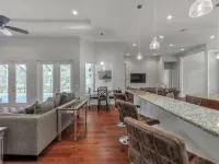 Everything you need in a home to enjoy Florida. ルッツのホテル