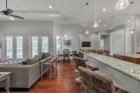 Everything you need in a home to enjoy Florida.