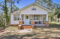 Casey's Cottage- Georgia Ave