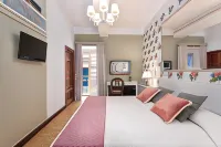 Hotel Castille - balcony