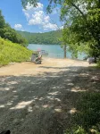 Stunning 2BR Lake Cabin Mine Lick Creek Resort 160