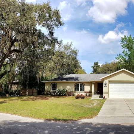 Custom home great local, boat parking, near dock, food, scalloping, Manatee.