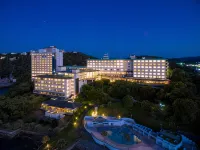 Toba Seaside Hotel