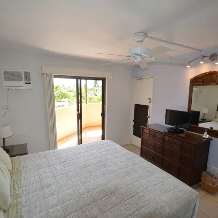 Maui Sunset B201: Beautiful 2 Bedroom, 2 Bath, Kihei Condo. Sleeps up to Six
