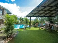 Private Stone House Hotels in Cannonvale