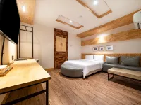 Gangneung with Hotel Hotels near Tenpeuro