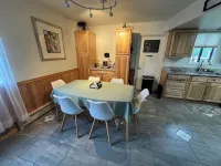 Whole house, 5 minutes from fishing on the Kenai River, Quiet neighborhood - Homestays