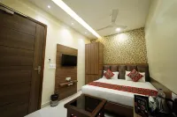 Swaran Hotel - พร้อมระเบียง