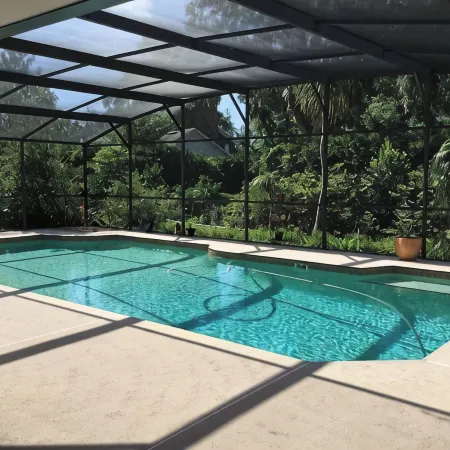Quiet Oasis in Lovely Neighborhood