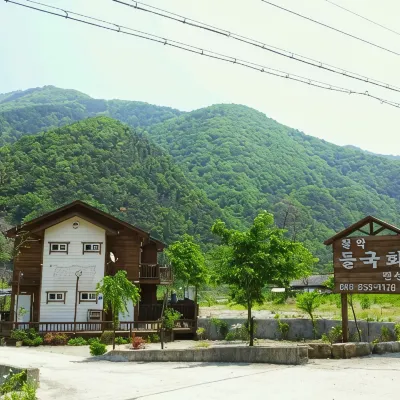 Jecheon Worak Deulgukwa Pension Hotels near Deogjusa