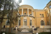 Hotel Kochubey-Center - 3-Star