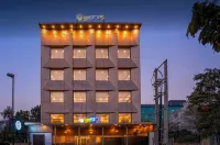 Gostops Gurugram, Baani Square Plus - Private Rooms & Dorms