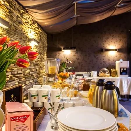 Art Plaza Hotel