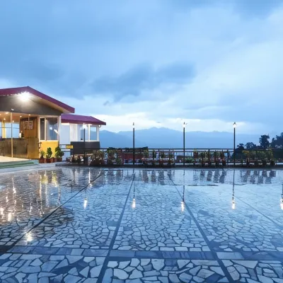 Hotel Vishnu Palace Hotels near Mussoorie Library