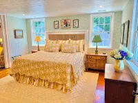 1885 Farmhouse Luxuriously Renovated: Antiques & Animals