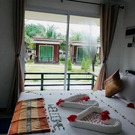 Phumiphat Resort Koh Mook