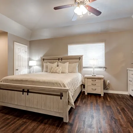 Charming 3-bedroom house with AC, WiFi in Del City