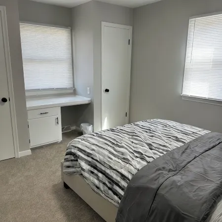 3-bedroom house in awesome Omaha with WiFi, AC by Westroads Mall