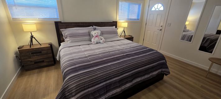 Cozy small home one bedroom Hotels in Gresham