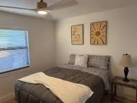 Beautiful Beach Oasis - Apartments