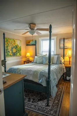 Cozy Rehoboth Beach 2BR Retreat - Just 1.5 Blocks to the Beach! - Apartments