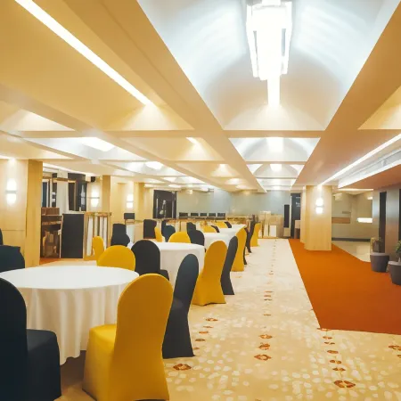Hotel KRC Palace
