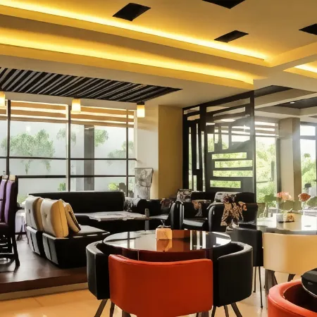 The Horizon Suites and Arcade