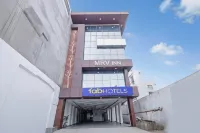 FabHotel MRV Inn - Nr. Express Avenue Mall & Spencer Plaza Mall