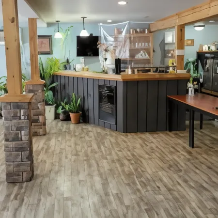North Shore Wayside Inn