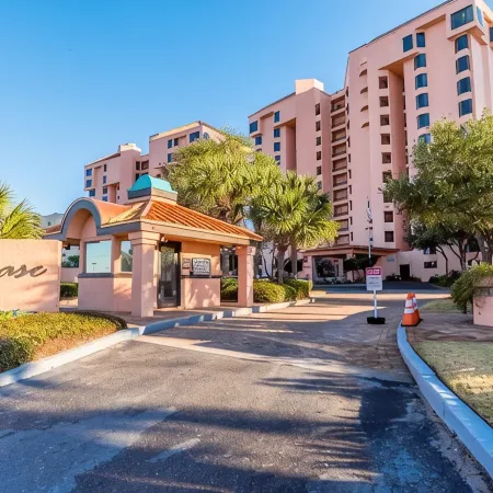 Sea Chase Resort, Gulf Front Condo 3 bd/3 ba, Fitness Room, 5 pools, 4 Hot Tubs