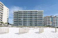 Beach Front 3 Bed, 2 Bath Small Dog OK Huge Balcony Luxury - مسبح خاص