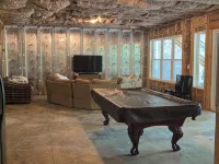 Gorgeous New Waterfront Lake House - 4-Star