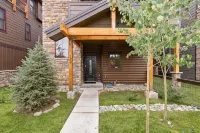 NEW! Single family home w/ Rooftop Deck & Salt Water Hot Tub