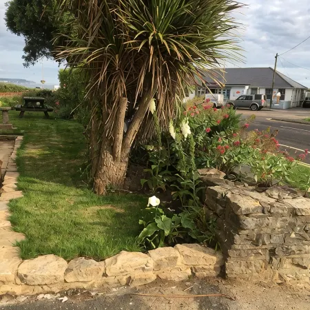 New Forest Barton-on-Sea cliff top, ground floor, garden apartmentBayside Hotels in New Forest District