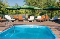 Cosmonaut - Pools