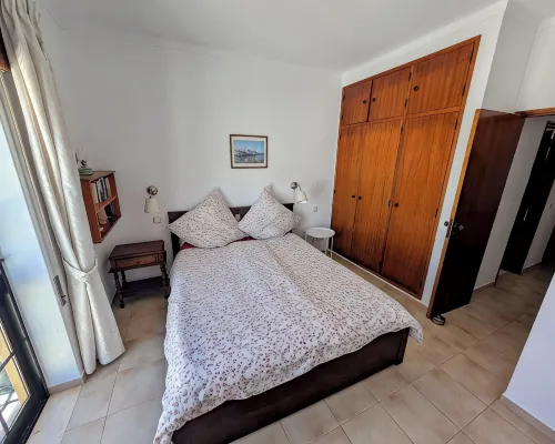 Two-Story House with Garden in the Village Center Hotels in Ferragudo