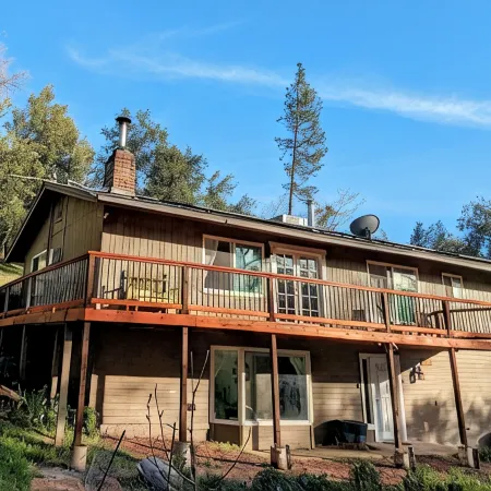 Yosemite Gateway Retreat: Your Ideal Vacation Haven Awaits!