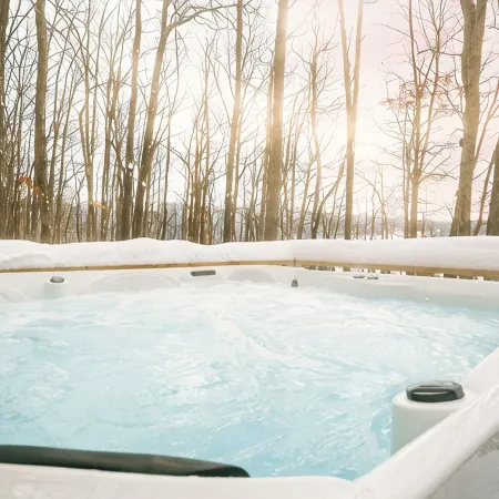 Dog Friendly Cabin in the Woods, Hot Tub & Firepit
