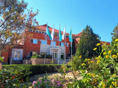 Rahat Hotel - Pysäköinti