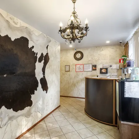 Avtorsky Shale Hotel