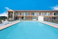 Super 8 by Wyndham Longview/I-20