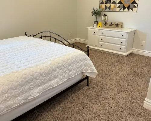 2 Bdrm Private Basement Apartment Sleeps 6 Hotels in Bountiful