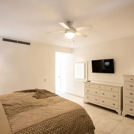 Spacious Garden View Condo